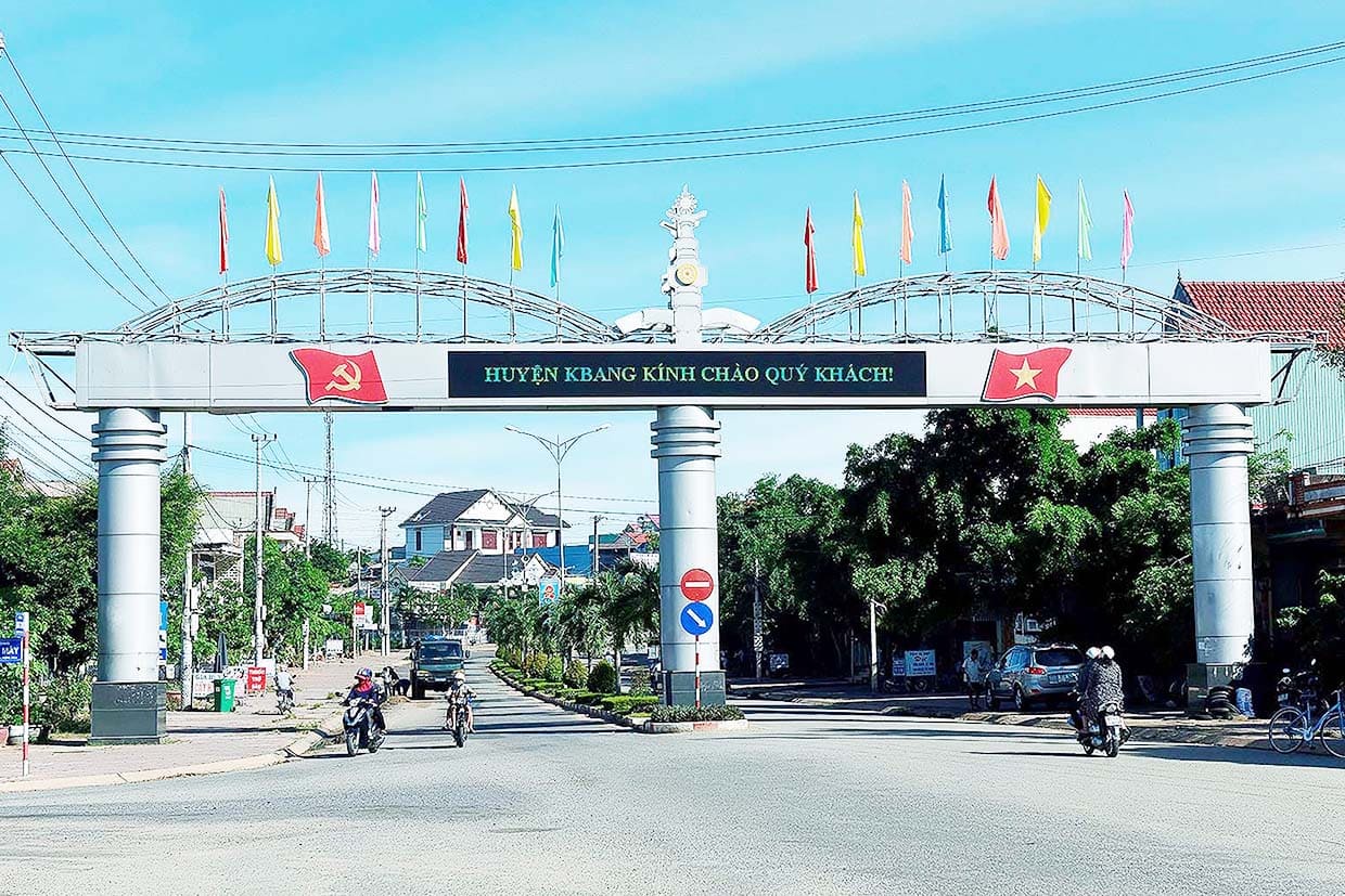 Cổng chào huyện KBang