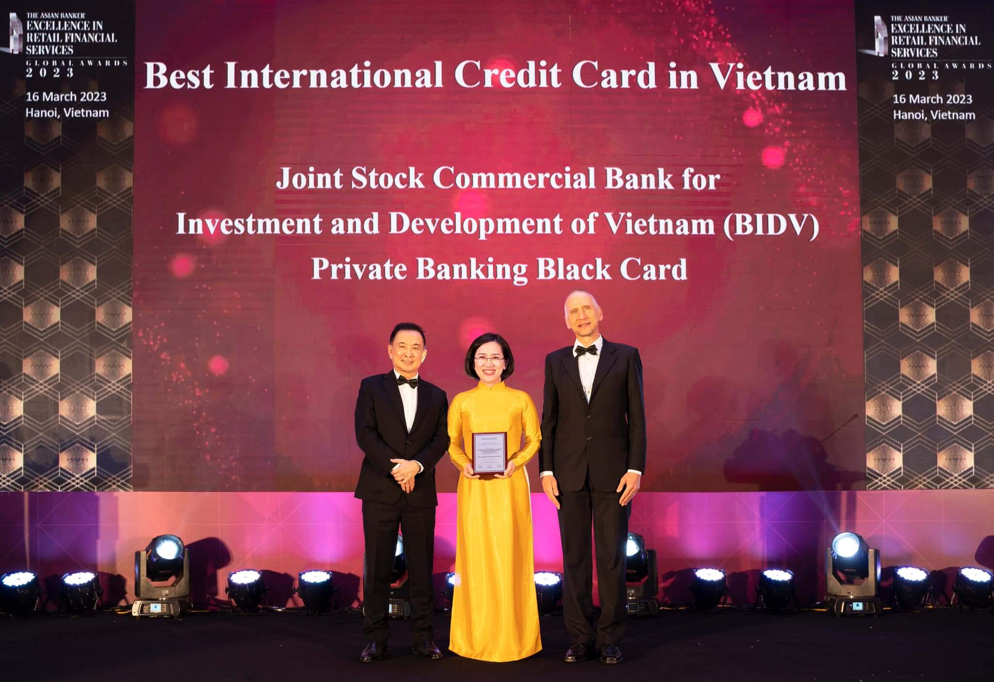 Giải thưởng "Ngân hàng Bán lẻ tốt nhất Việt Nam" hạng mục State - Owned Retail Bank