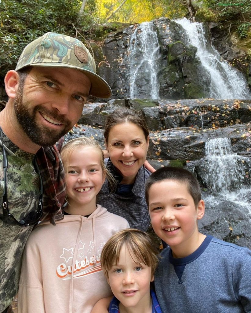Lucas Black with his family
